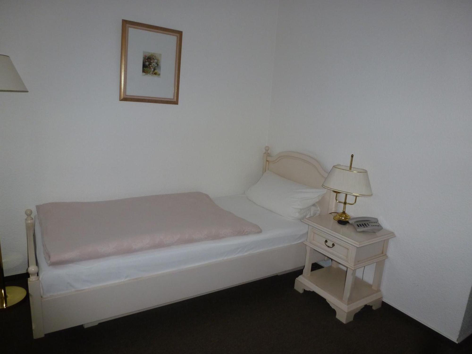 Hotel Alt-Karow ベルリン 部屋 写真